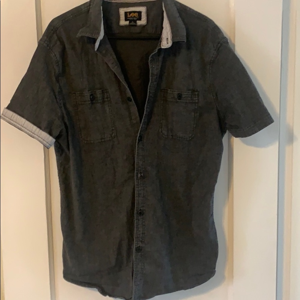 NEW Men’s casual Short Sleeve Denim Button-up